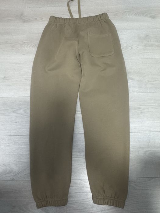 Pantaloni Essentials