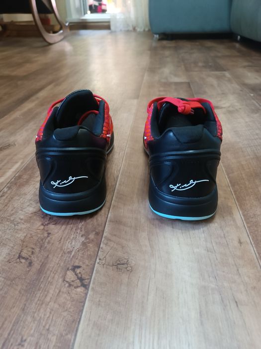 Баскетбольные кроссовки