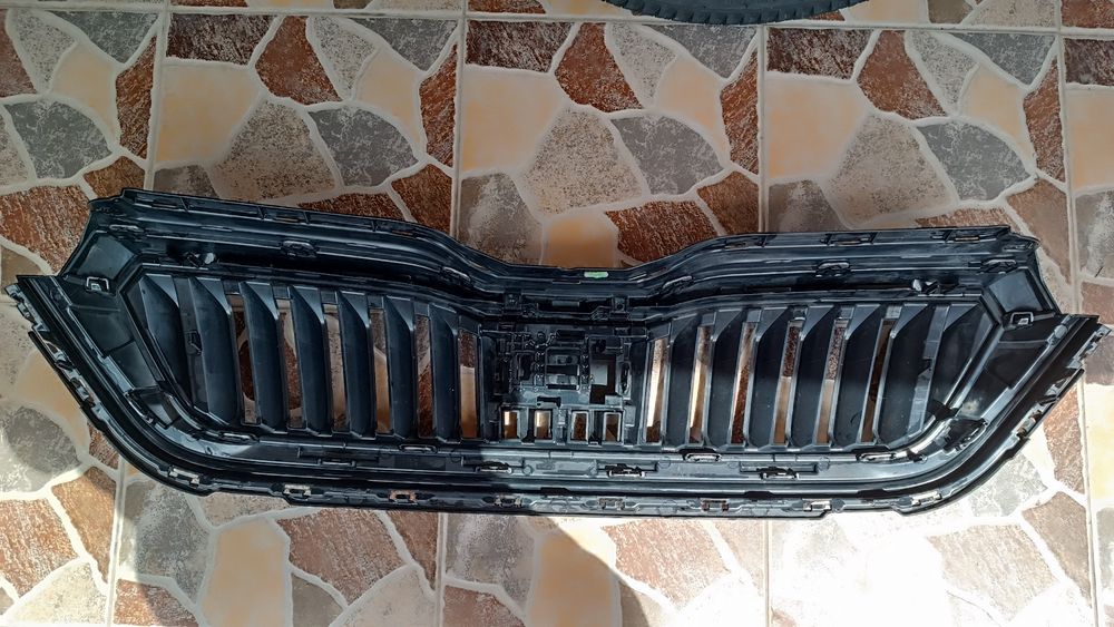Grila radiator Scoda Scala