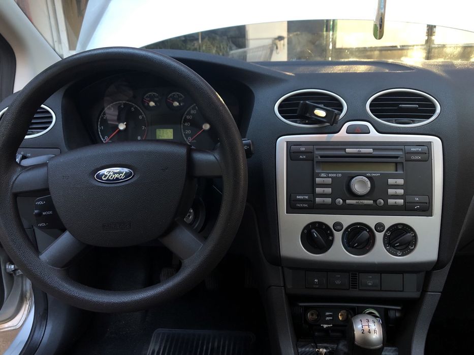 Ford focus 2 1.6 benzina