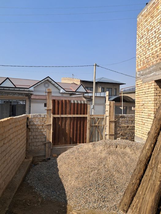 Срочно ховли сотилади