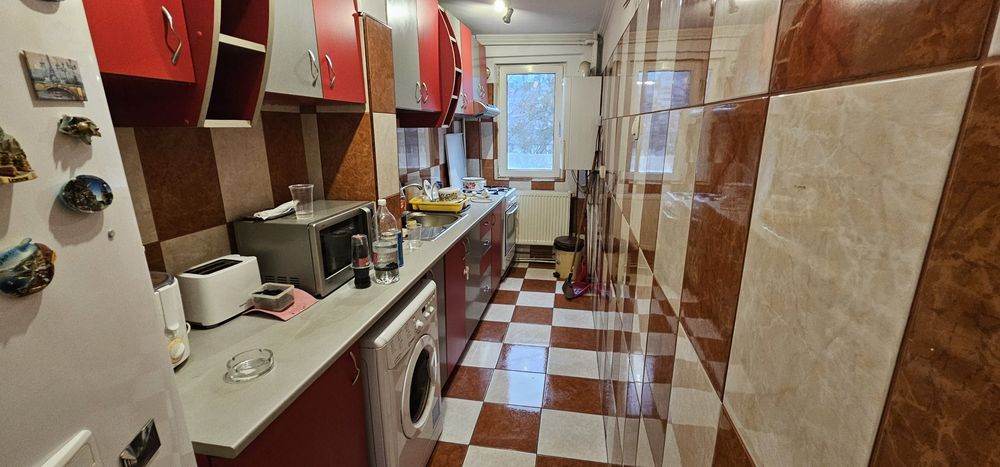 Ap.3 camere Pantelimon, bloc reabilitat,centrala ,parcare