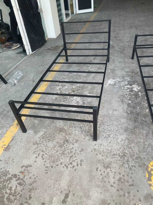 .
Кровать Двухяърусное двухярусное железное кроват ikki qavatli kro

2