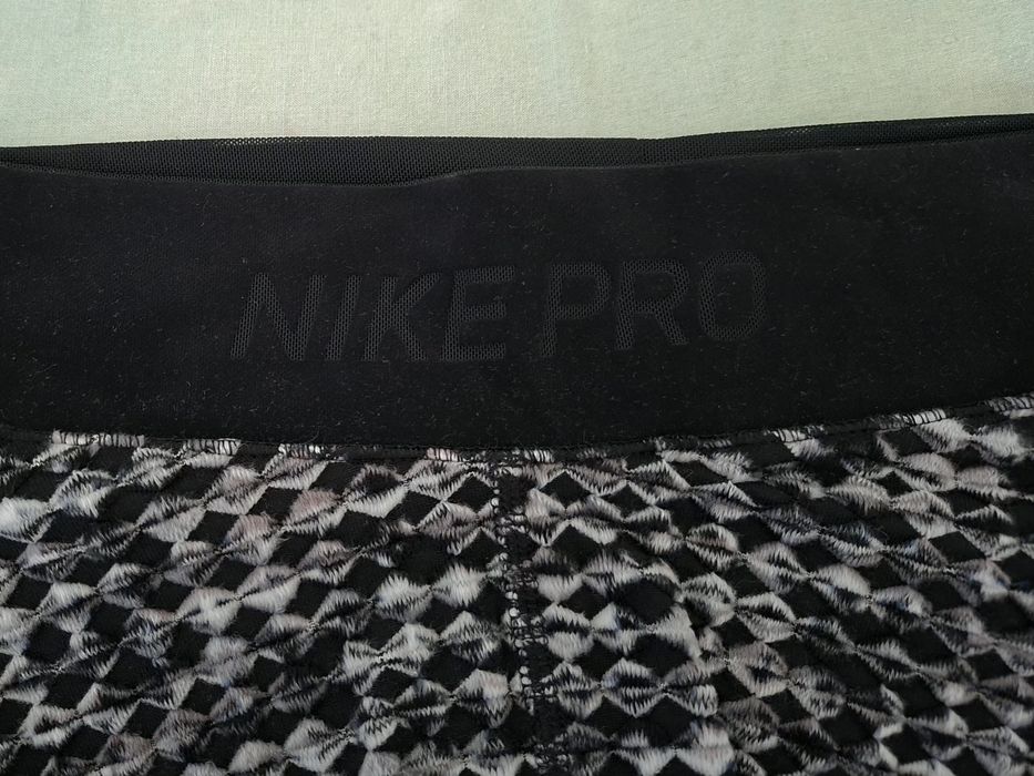 Nike Pro-Ориг. Дамски клин Нов!