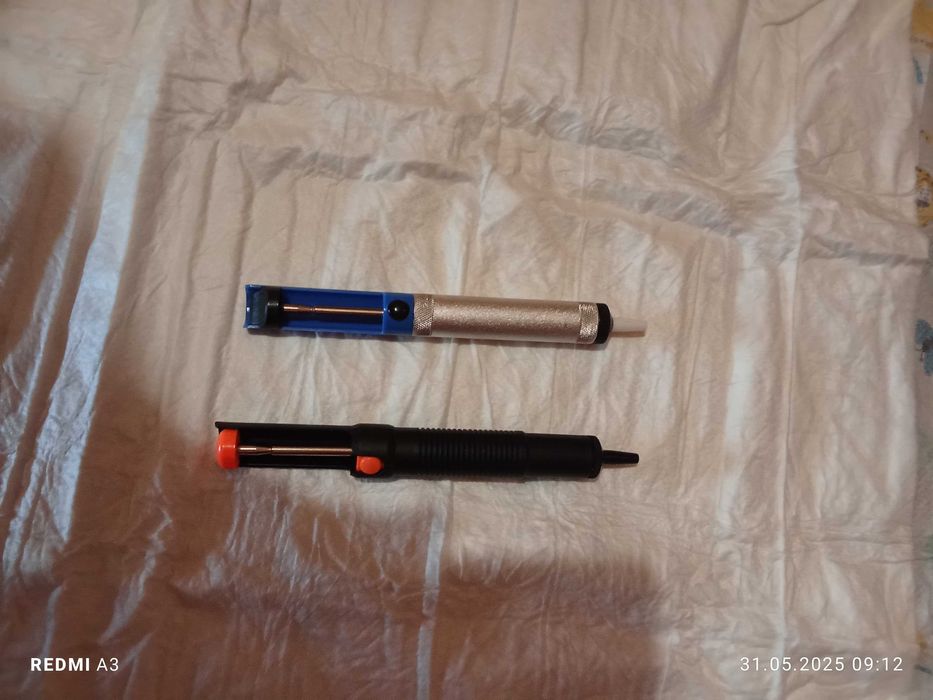 Помпа за изсмукване на припой 3.50 лв