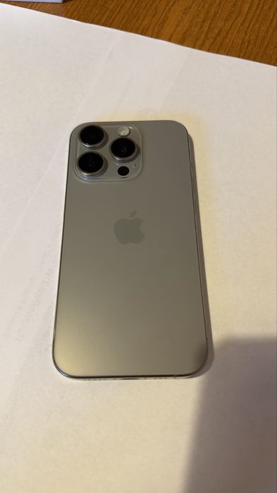 Iphone 15 pro / отличен