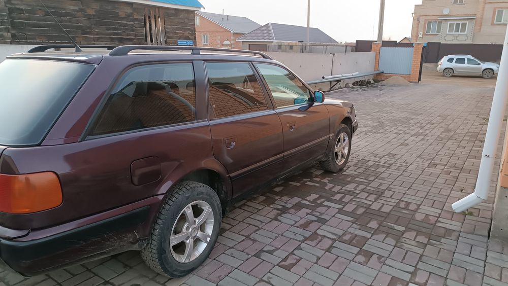 Продам ауди 100 С4
