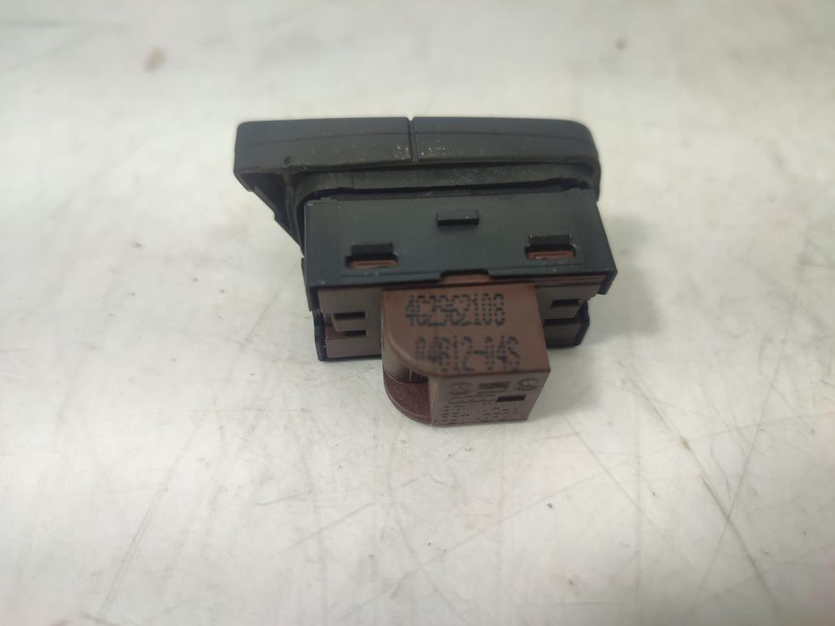 Buton blocare deblocare usi 4G2962108 Audi A6 4G/C7  [din 2010 pana