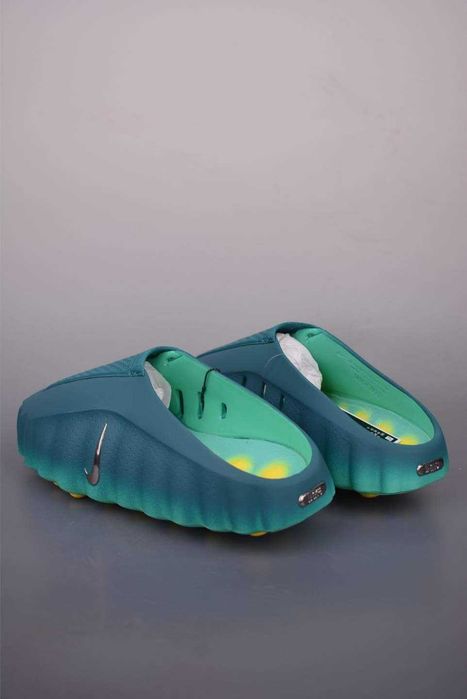 Продавам нови мъжки чехли с кутия Nike Mind 001  green
