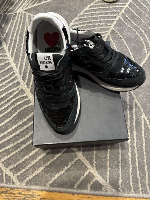 Sneakers Love Moschino 39 номер