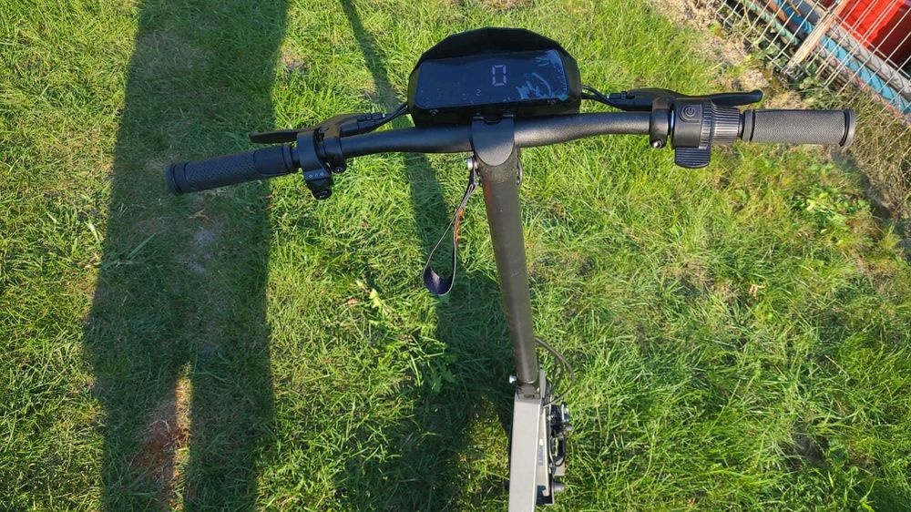 Trotineta Electrica Pliabila KuKirin G2 model 2025