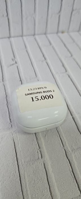 Samsung   buds 2