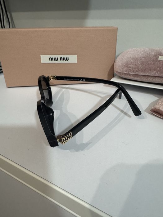 Слънчеви очила Miu Miu