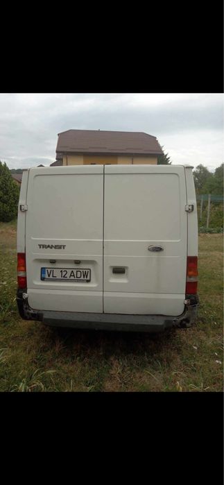 Vand Ford Transit. Pret 1650 € negociabil