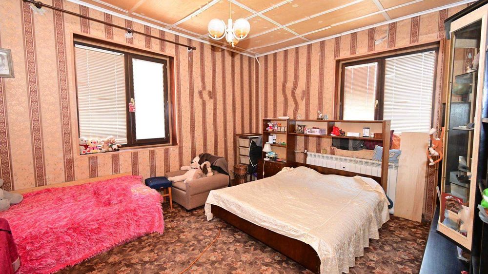 Продава се Двустаен апартамент в Перник, Център - 74 кв.м за 1264 €/кв.м - Снимка #2