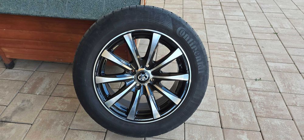 De Vanzare jante aliaj Toyota Yaris R15