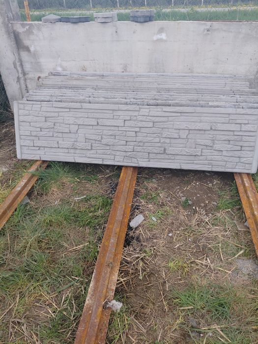 Gard placi  prefabricate din beton, oferim montaj