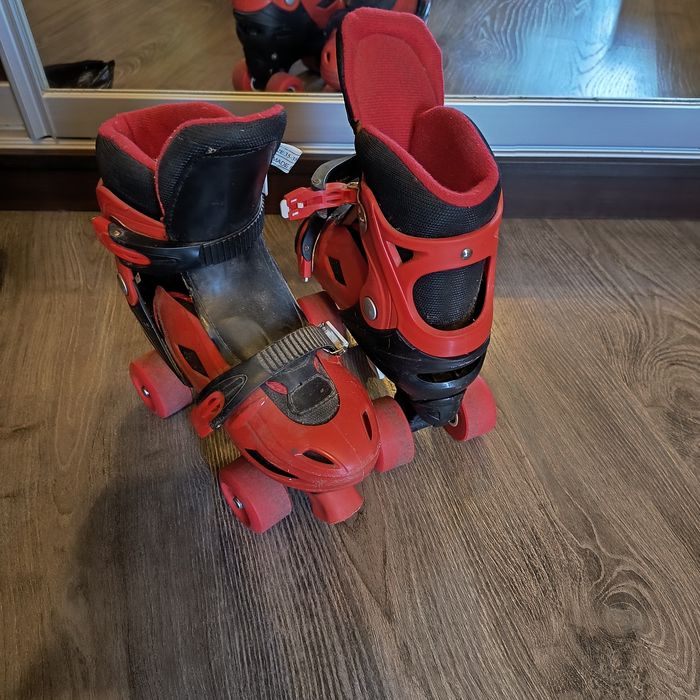 Разтегателни ролкови Кънки