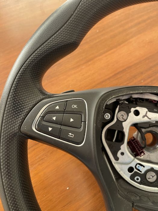 Волан Мерцедес Вито W447