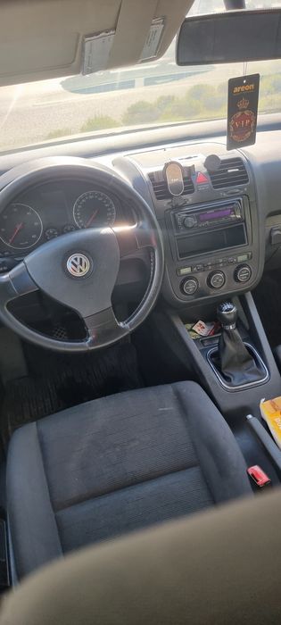 Volkswagen Golf 5-1.9 TDI,105 CP