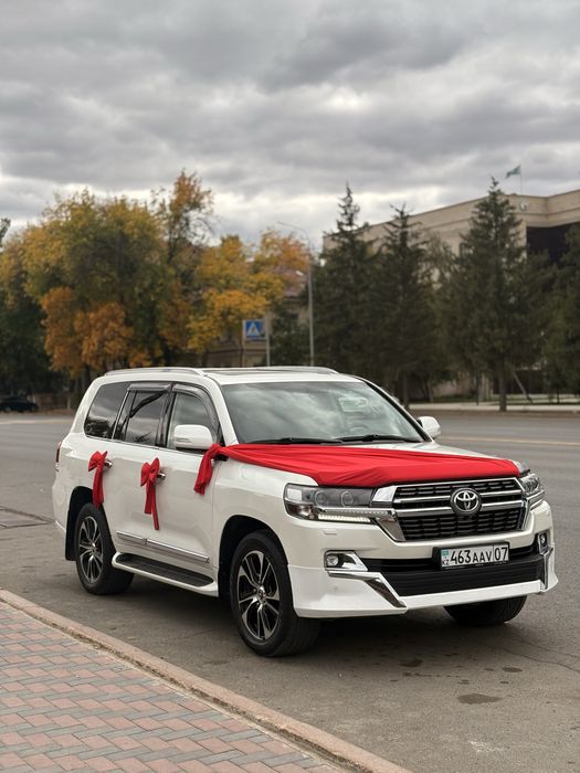 Тайота Ланд Крузер 200