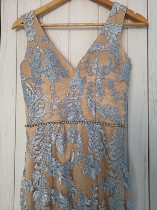 Vând rochii de gala, modele unicat