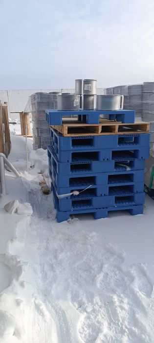 Паллеты пластиковые