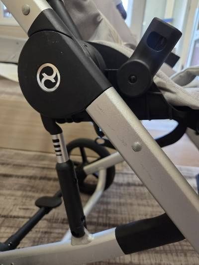 Cybex Balios S Lux, модел 2024г., цвят Lava Grey