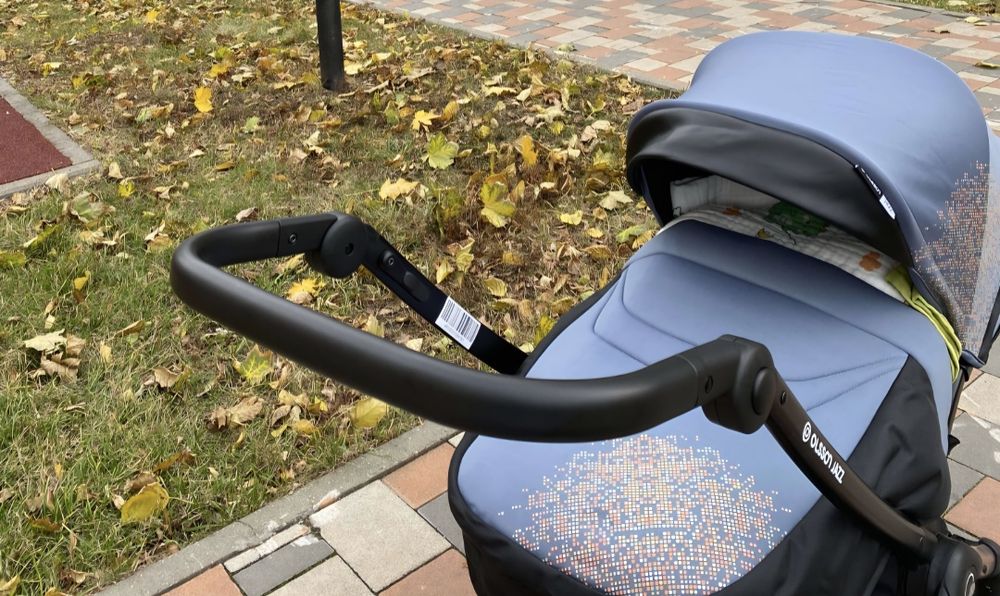 Продам детскую коляску