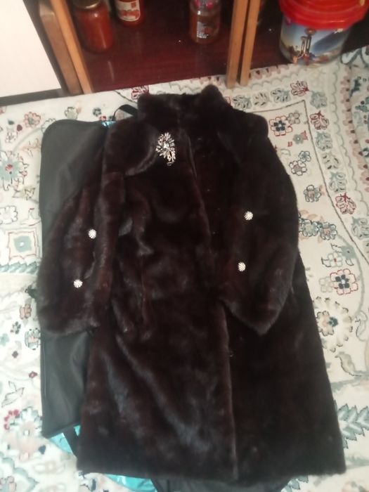 Продам норковую шубу.