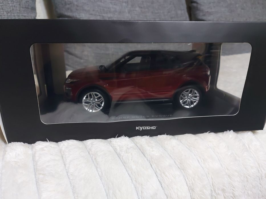 Macheta 1/18 Range Rover Evoque