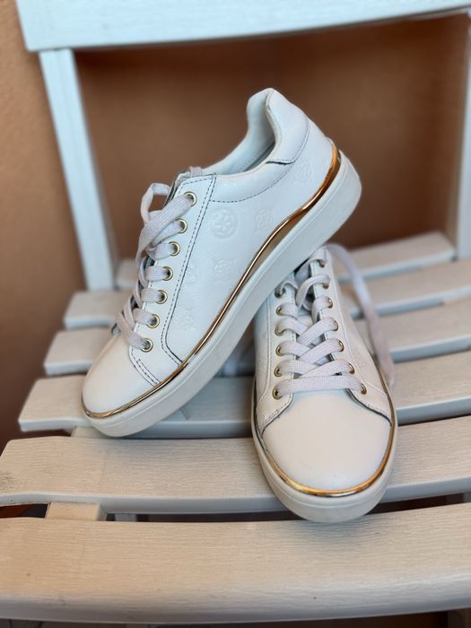 Дамски обувки guess