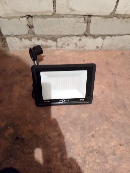 Продается прожектор