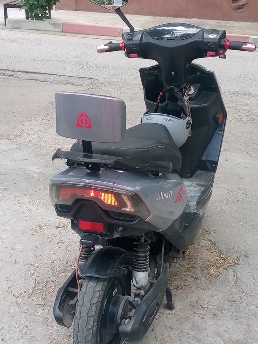 Продам скутер электрический