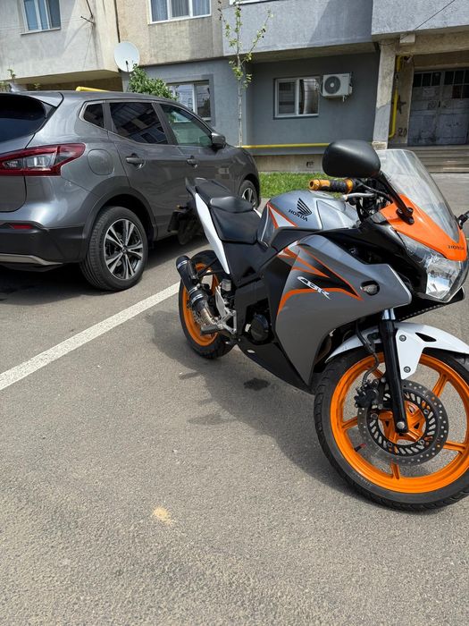 Honda CBR125R JC50