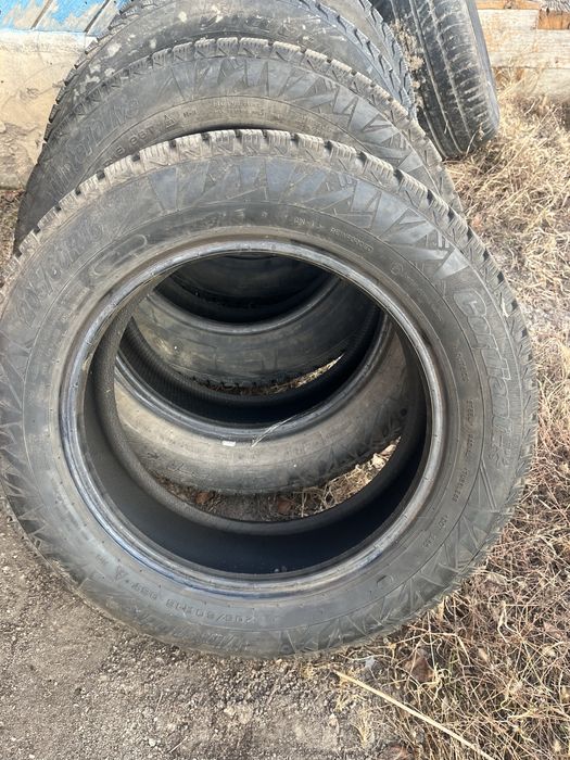 Шины зимние комплект