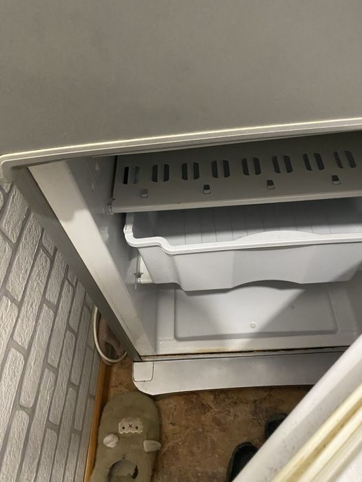 Холодильник б/у не работает