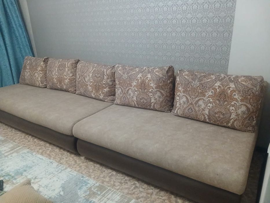 Продам диван в хорошем состояний