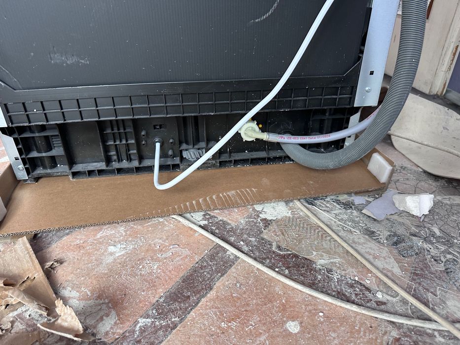 Нова Съдомиялна Ариели 60см