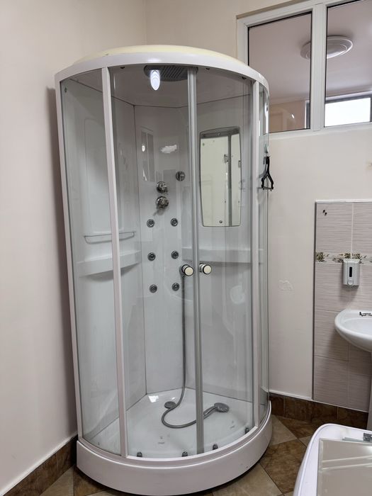 Продам душевую кабину