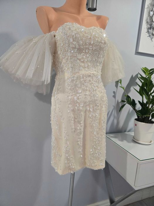 Продам вечерние платья новые и б/у