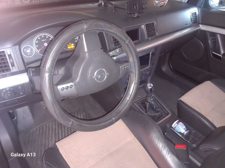 Masina Opel Vectra 2003
