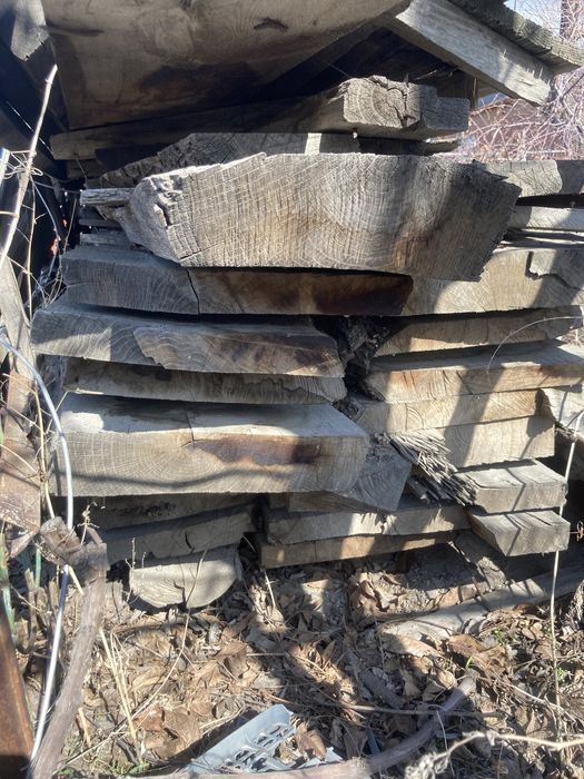 Распиленный  дуб