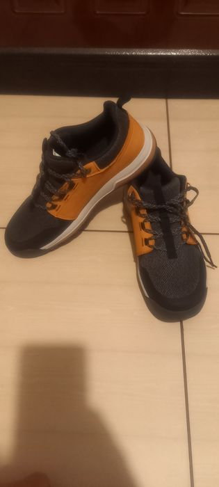 Adidași Drumeție.