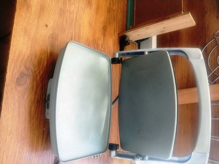 Тостер - преса за сандвичи