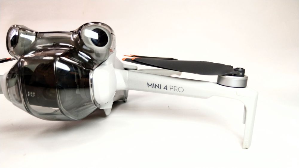 DJI Mini 4 pro combo plus RC2 квадрокоптер