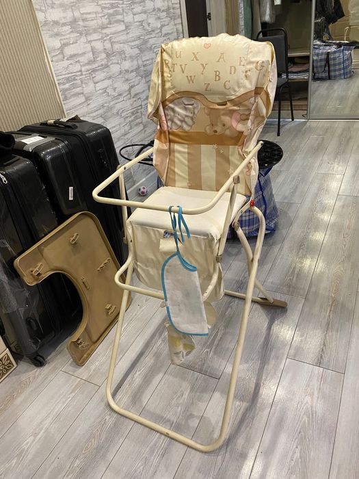 Стульчик для кормления