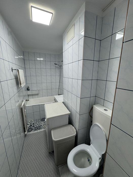 Închiriez Garsoniera 40mp Direct Proprietar Metrou Lujerului