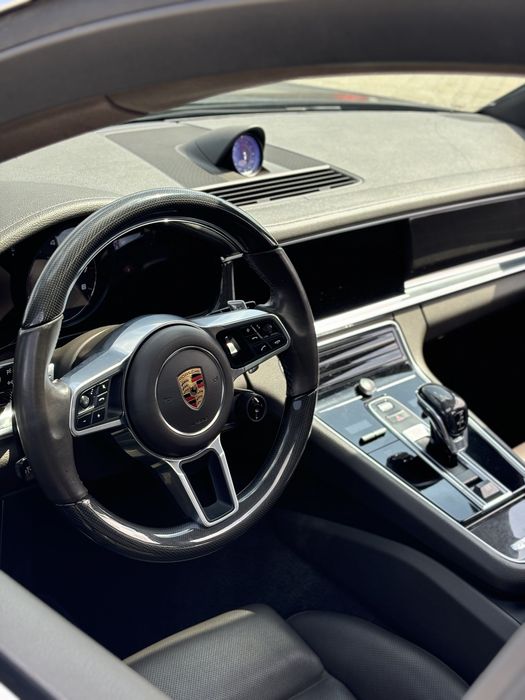 Porsche Panamera 4s