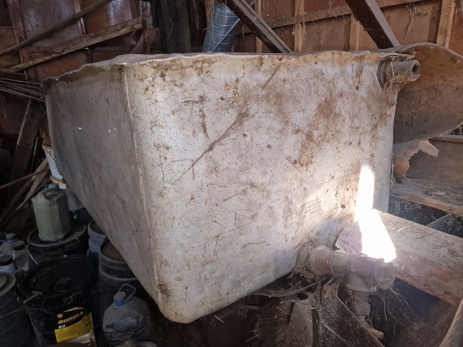 Продам алюминиевый бак